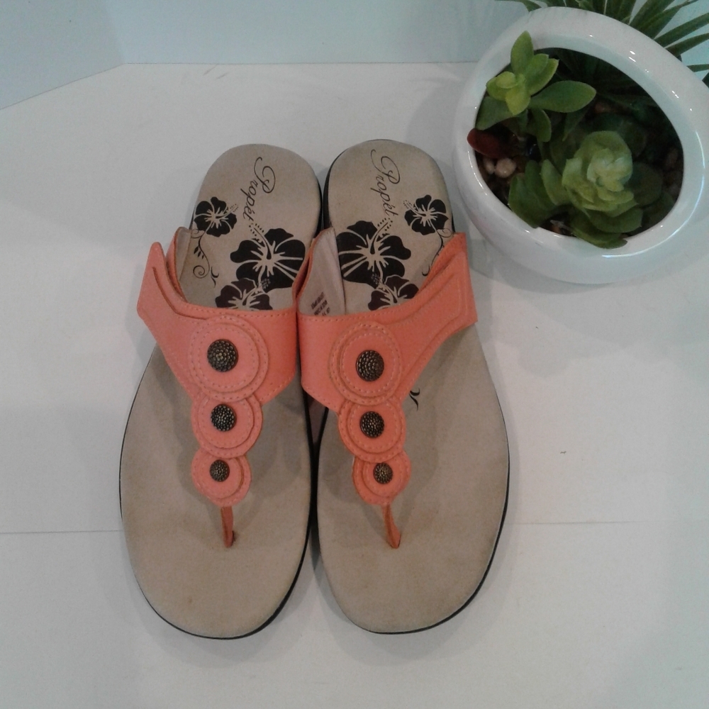 NEW ! Propet leather sandals flip flops